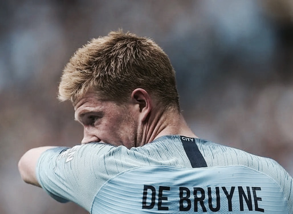 记者：申花队已于昨晚返回上海，迎来5天假期进行休整（记者：申花昨夜返沪，开启为期5天的假期休整）