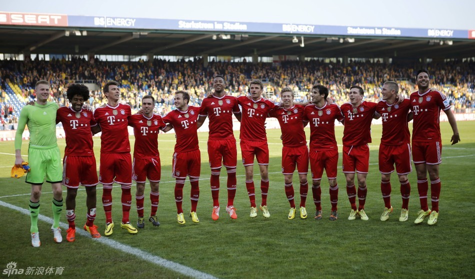 父亲：圣地亚哥从未讨论过离开的可能性，他在米兰很开心