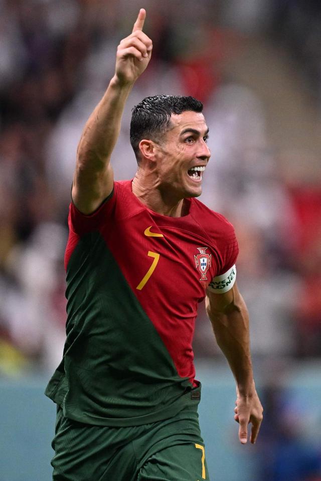 詹姆斯末节怒砍12分！雷迪克：他为湖人注入了强心剂