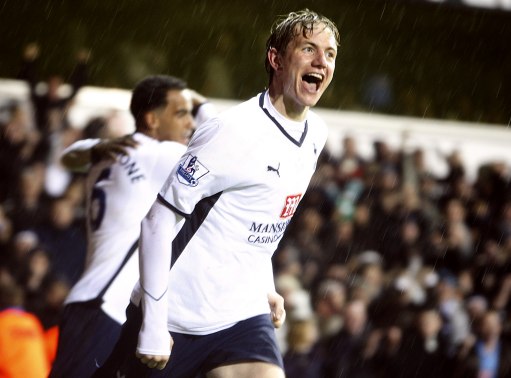 沙特联半场：杰森中柱，两队合计2脚射正，费哈0-0哈森姆（沙特联半场战况：费哈0-0哈森姆，杰森中柱，双方仅2次射正）