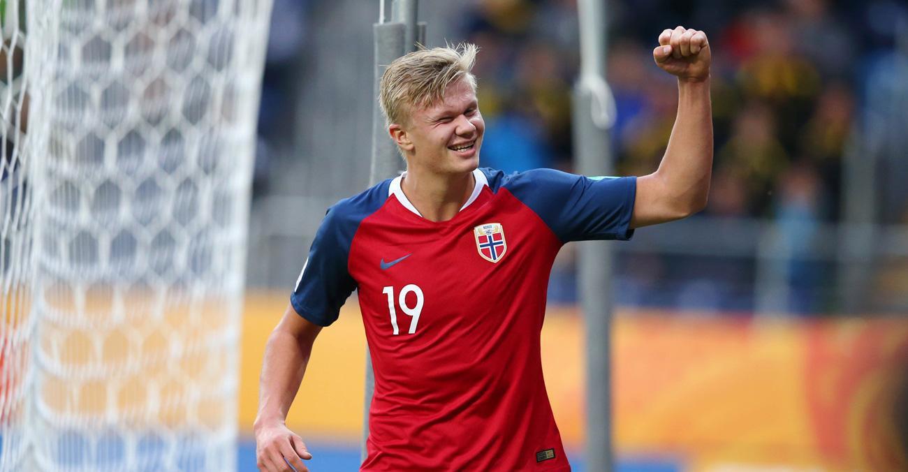 巴黎圣日耳曼内马尔帽子戏法