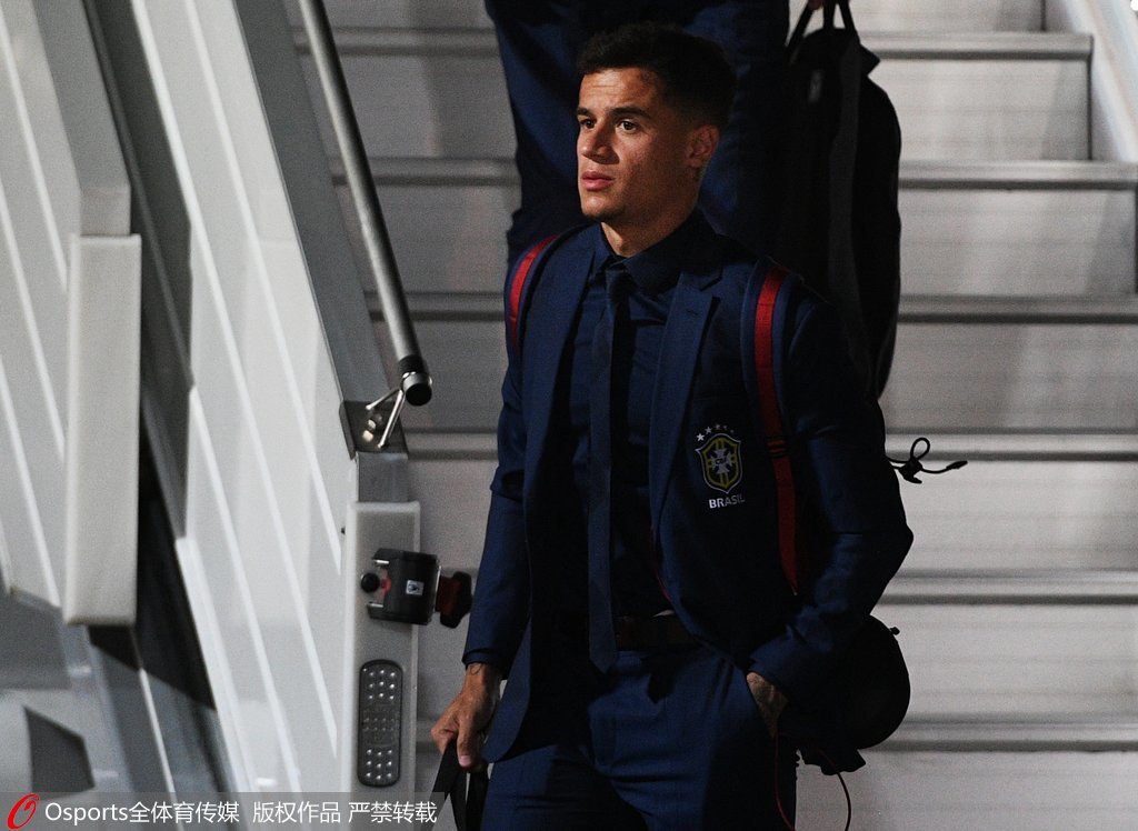 迪尼：谢什科在场上犹豫不决，他从来都和队友不在一个频道上（迪尼：谢什科比赛中优柔寡断，始终与队友不同步）