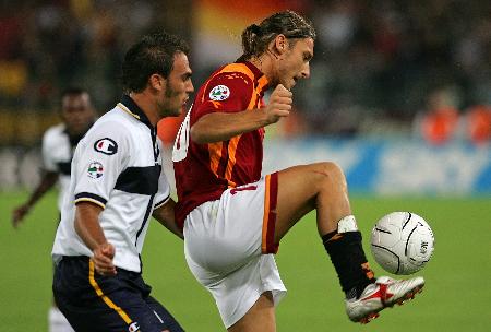 维尼修斯代表皇马40场欧冠 打进22球送出18记助攻（皇马维尼修斯欧冠出战40场：22球18助）