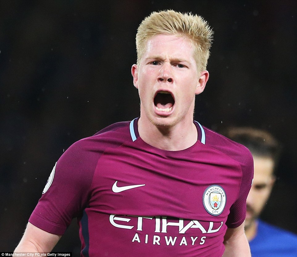 英超战报：罗杰斯梅开二度，维拉3-2西汉姆联，豪取九连胜（英超快讯：罗杰斯梅开二度，维拉3-2力克西汉姆联，收获九连胜）