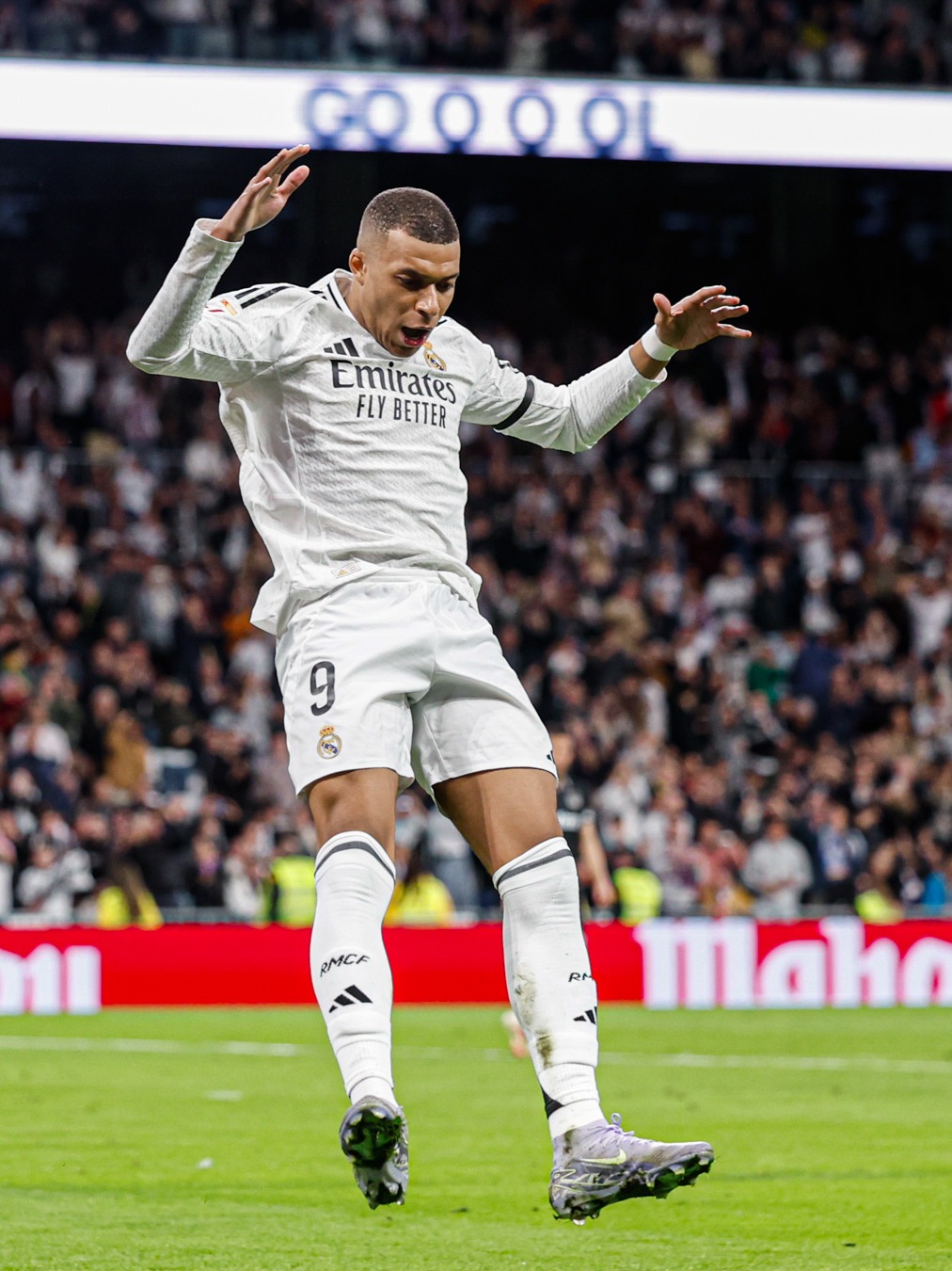 若日尼奥：萨拉赫是个好球员，我相信他很快能重整旗鼓（若日尼奥：萨拉赫实力不俗，我相信他很快会找回状态）