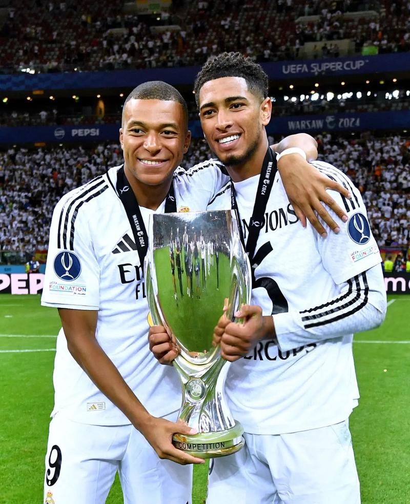 香港球迷：哲凯赖什登场令人激动！